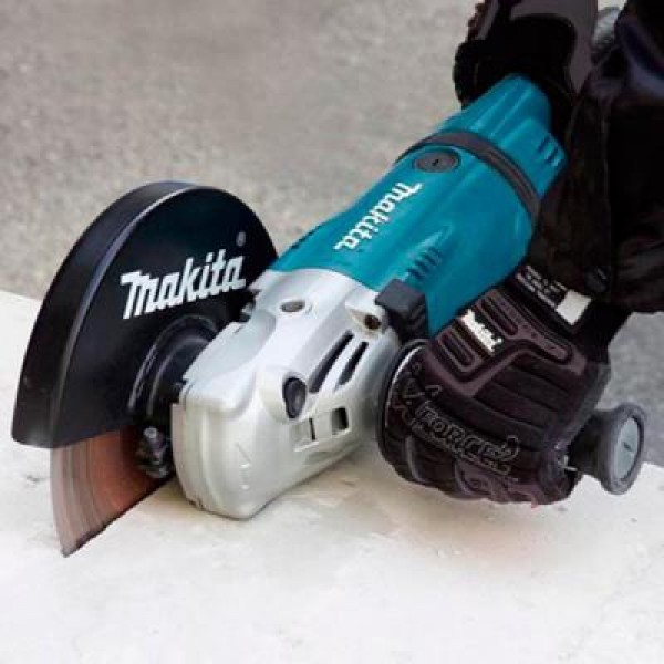 Шлифмашина Makita GA7020 угловая (GA7020)